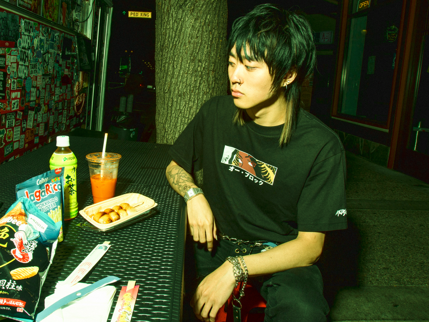 O-BLOCK BLACK TEE